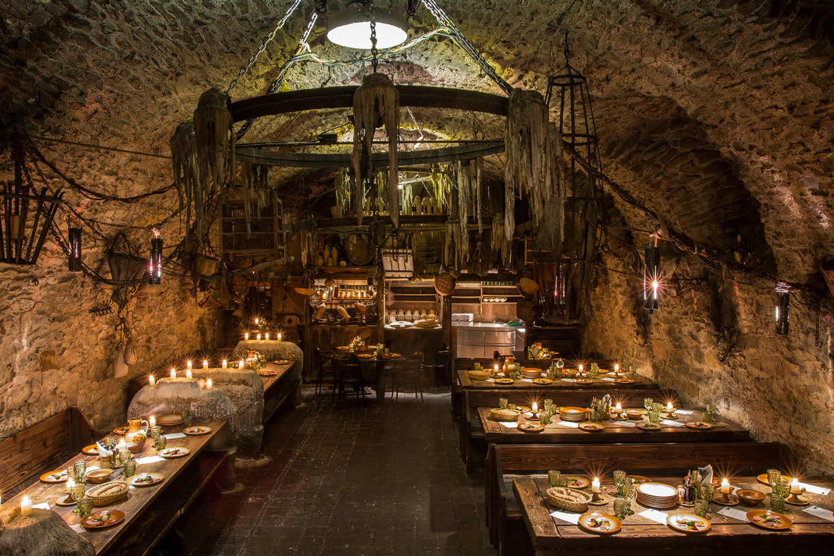 U Pavouka, Medieval Tavern | Prague